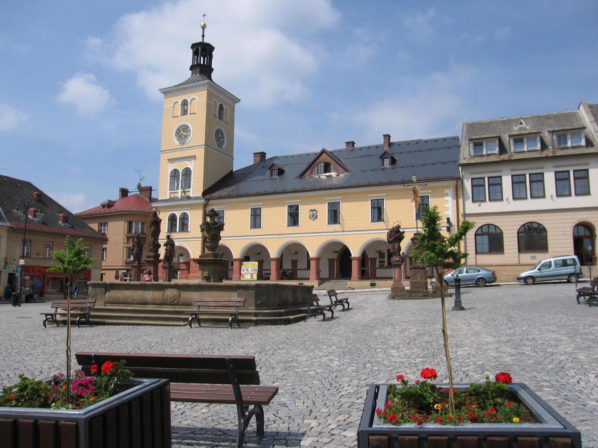 Hotel Na Staré poště Jilemnice Esterno foto